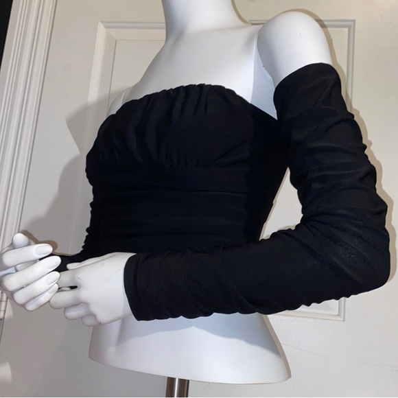 Better Be Ruched Mid Crop Top - Picture 7 of 9